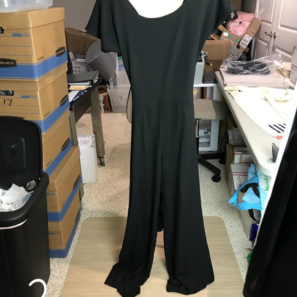 Women's Forever 21 Black cross back wide leg jumpsuit Size M
